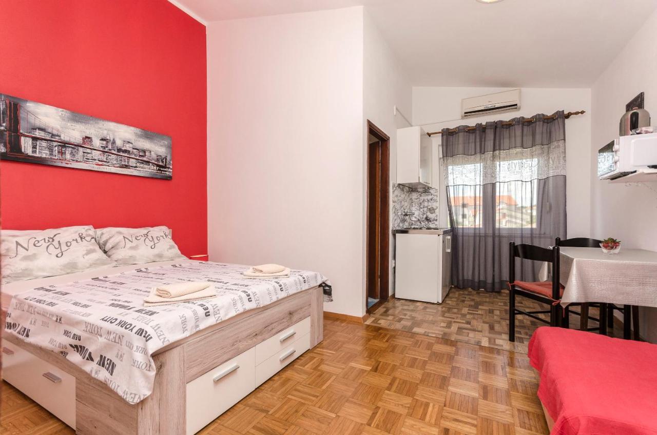 Apartments And Room Take It Easy Tribalj Extérieur photo