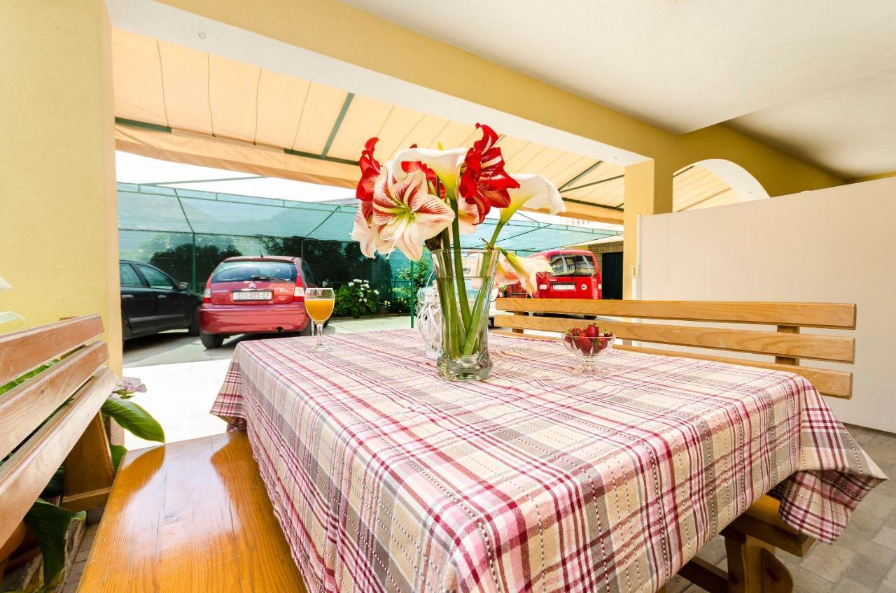 Apartments And Room Take It Easy Tribalj Extérieur photo