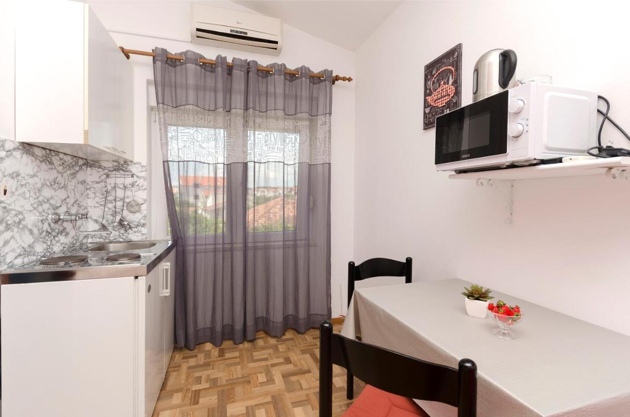 Apartments And Room Take It Easy Tribalj Extérieur photo